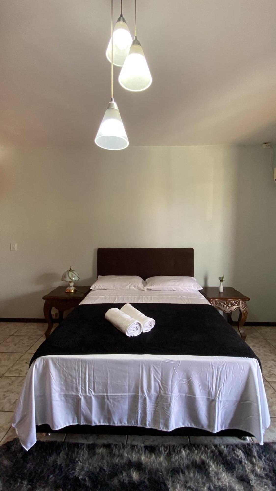Triana Guest House Foz do Iguacu Exterior photo