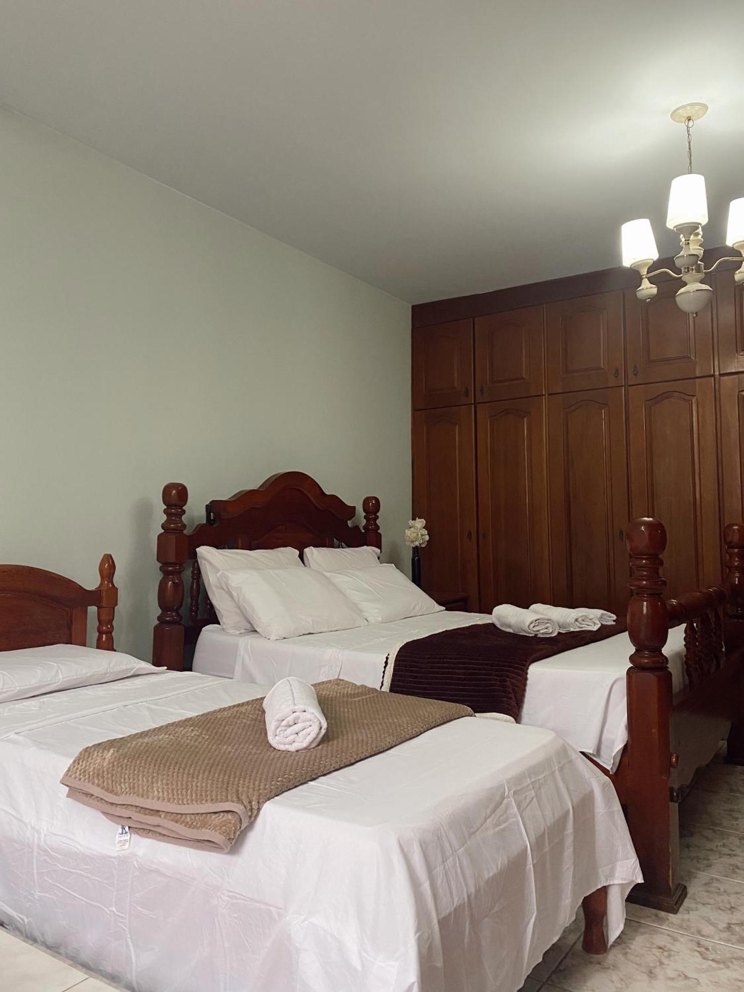 Triana Guest House Foz do Iguacu Exterior photo