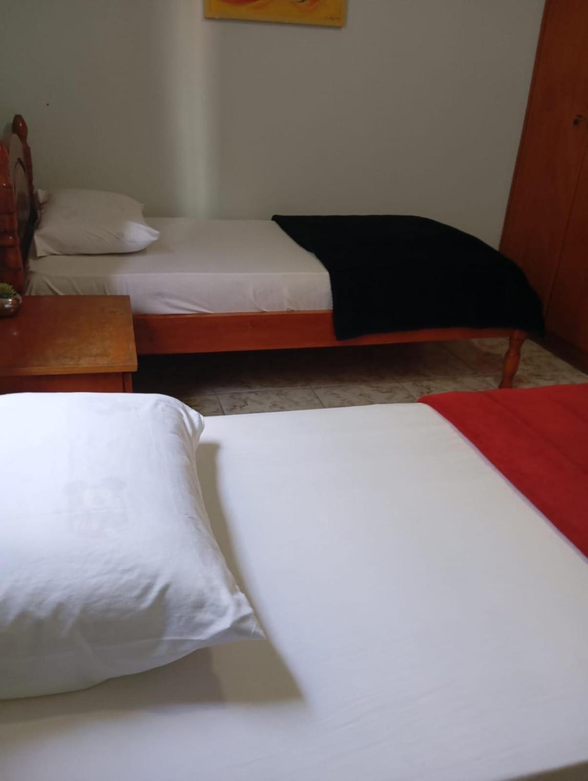 Triana Guest House Foz do Iguacu Exterior photo